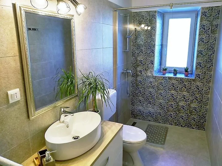 Kuca Lilla Villa Loborika Holiday home